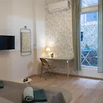 Alice For 6 Guest In Blaha Lujza Square * Budapest