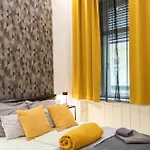 Lejlighed Alice For 6 Guest In Blaha Lujza Square *