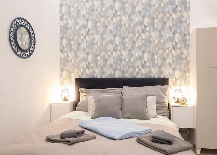 Apartamento Alice For 6 Guest In Blaha Lujza Square *