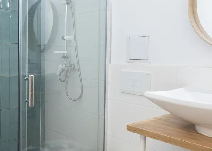 Apartamento Alice For 6 Guest In Blaha Lujza Square Budapeste